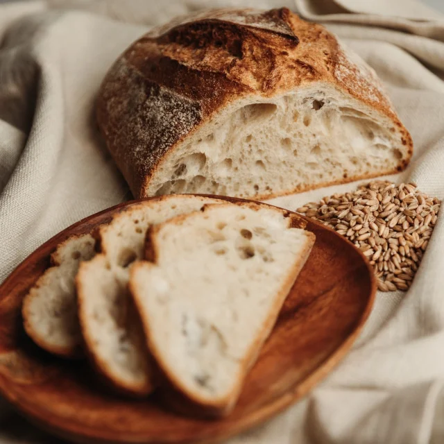 Jetzt neu im Brotregal: Die Küstenkruste! Die Küstenkruste vereint nordische Heimatverbundenheit mit aromatischer Teigre...